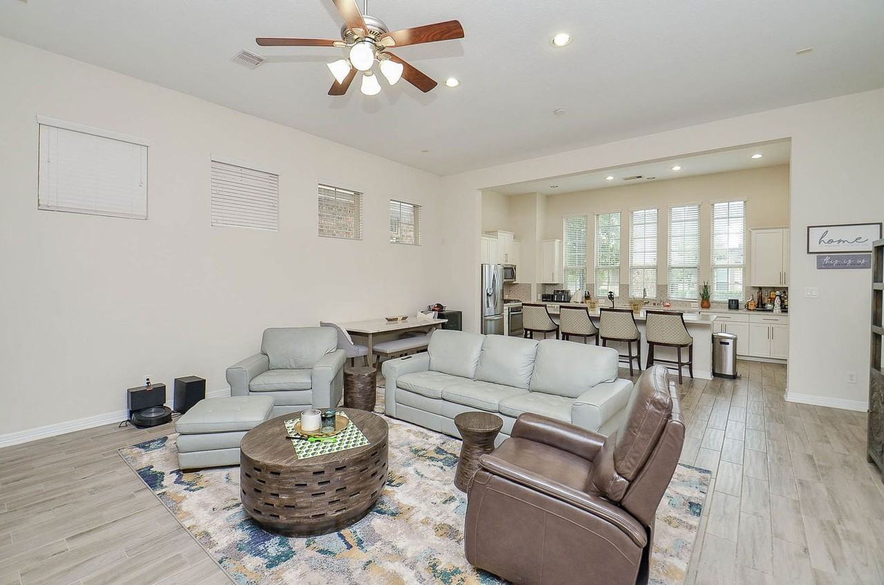 18214 Lake Eagle Drive - Photo 7 of 35