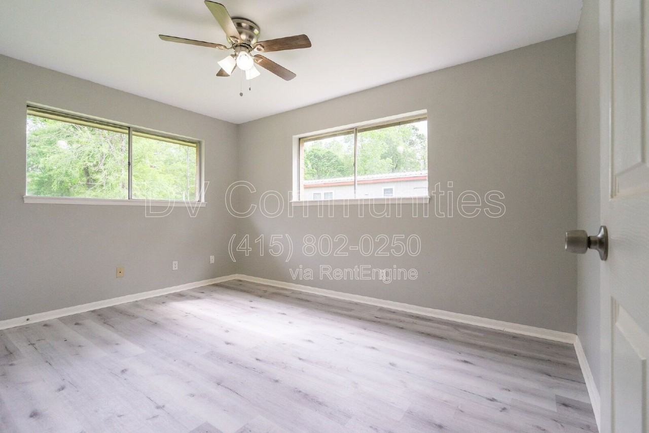 9196 White Oak Dr - Photo 4 of 28