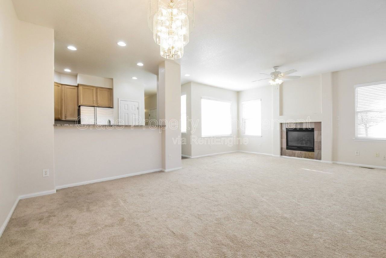 2241 E 128th Ave - Photo 6 of 21