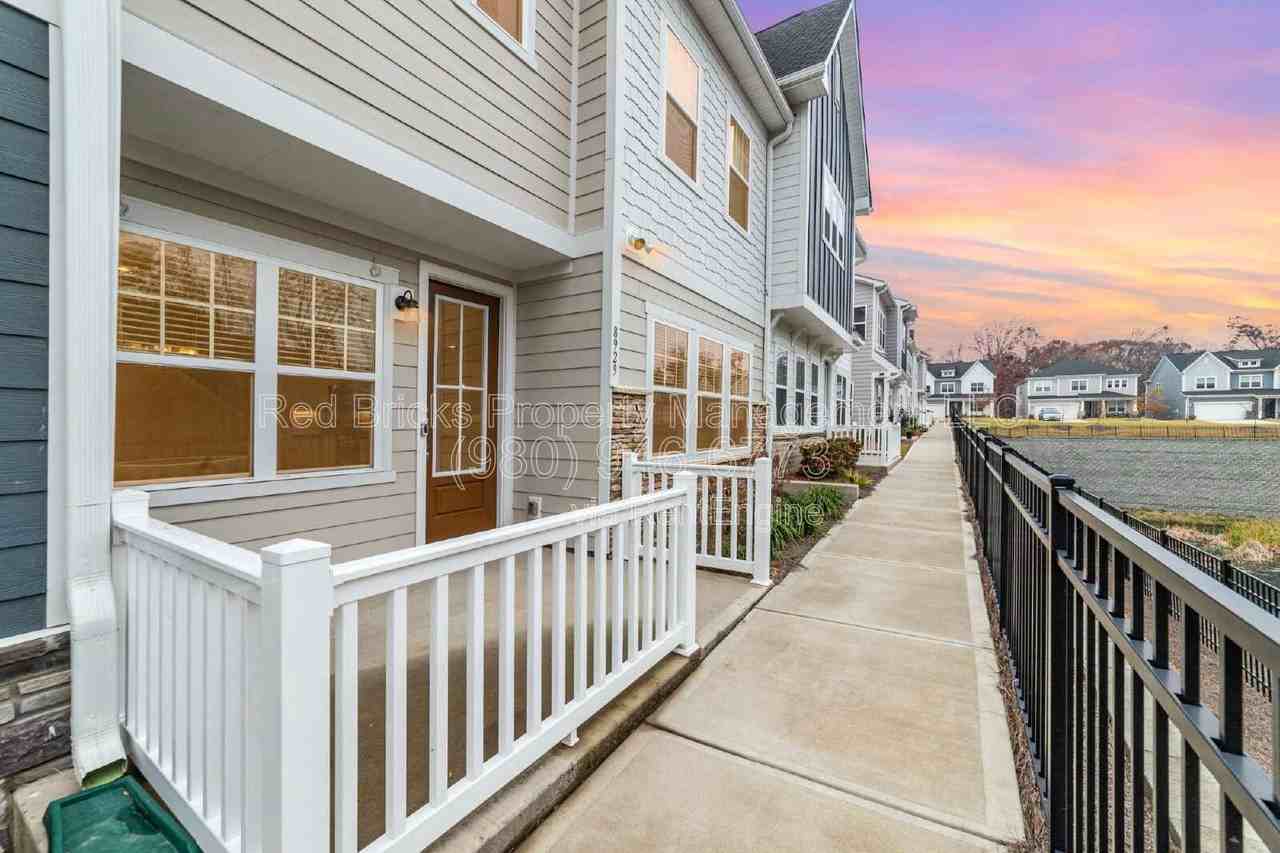 8929 Peatland Aly - Photo 6 of 24