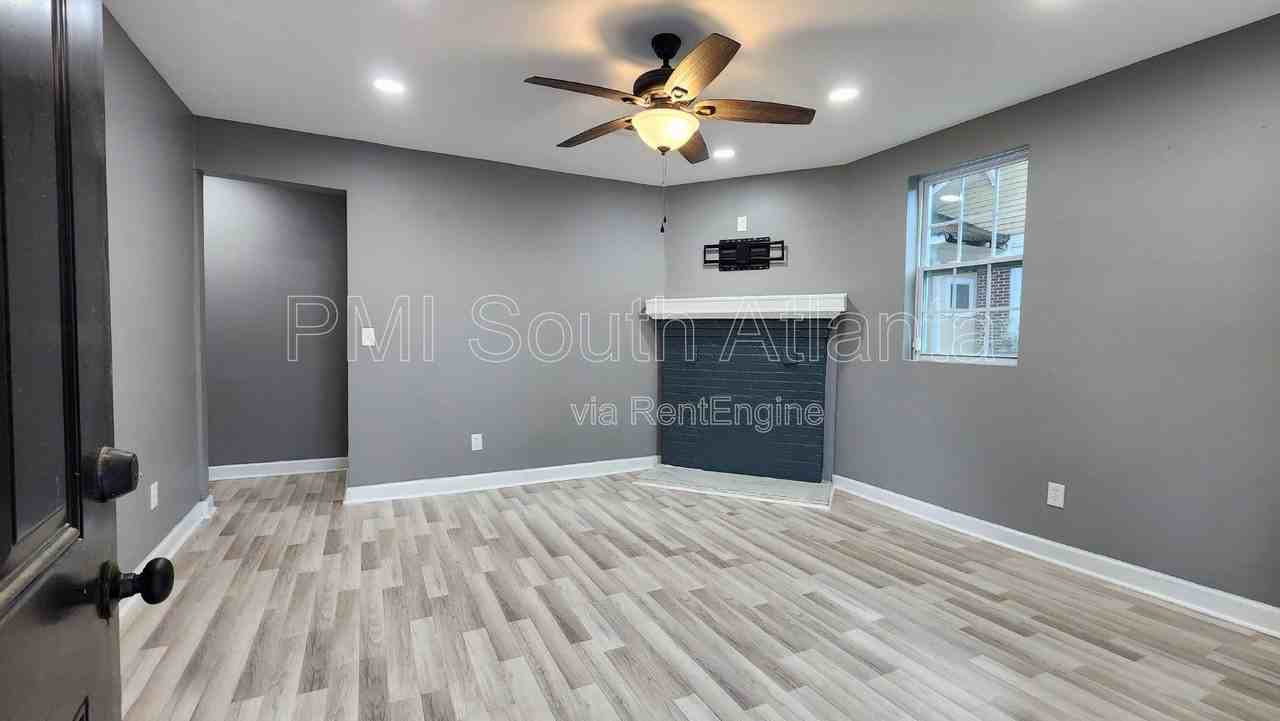 101 Atlanta Avenue Southeast #A - Photo 4 of 29