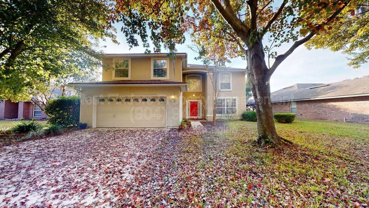 281 Village Green Ave - Photo 2 of 39