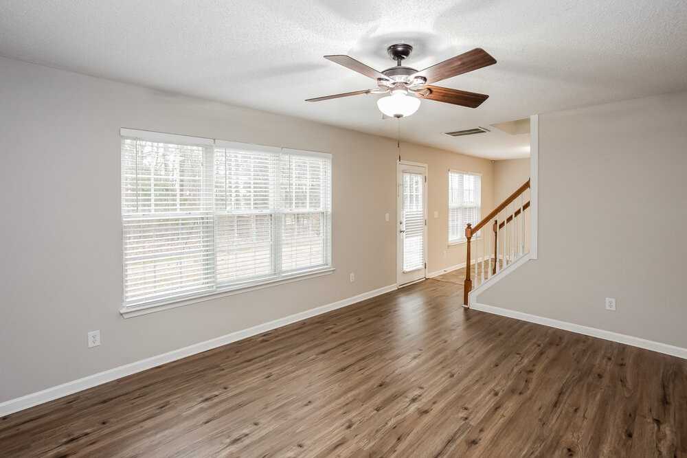 2112 Highland Park Dr - Photo 7 of 17