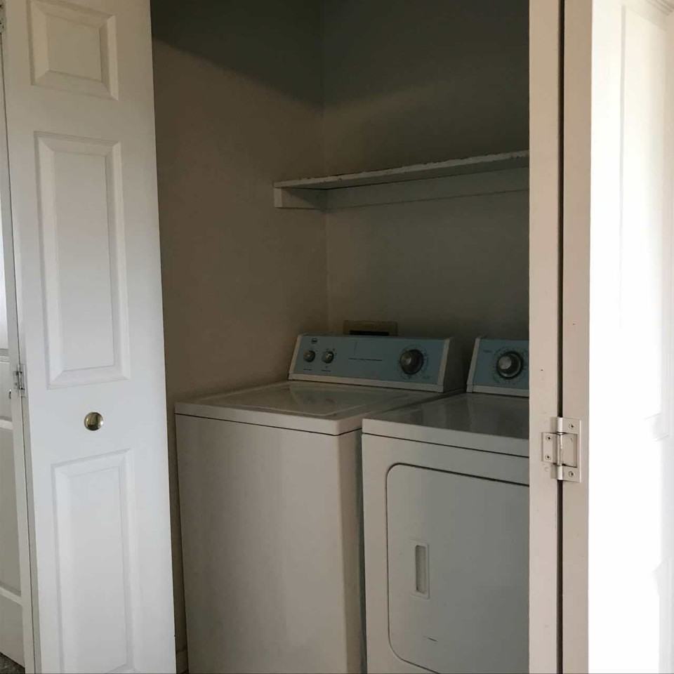 801 Aztec Dr #B - Photo 5 of 17