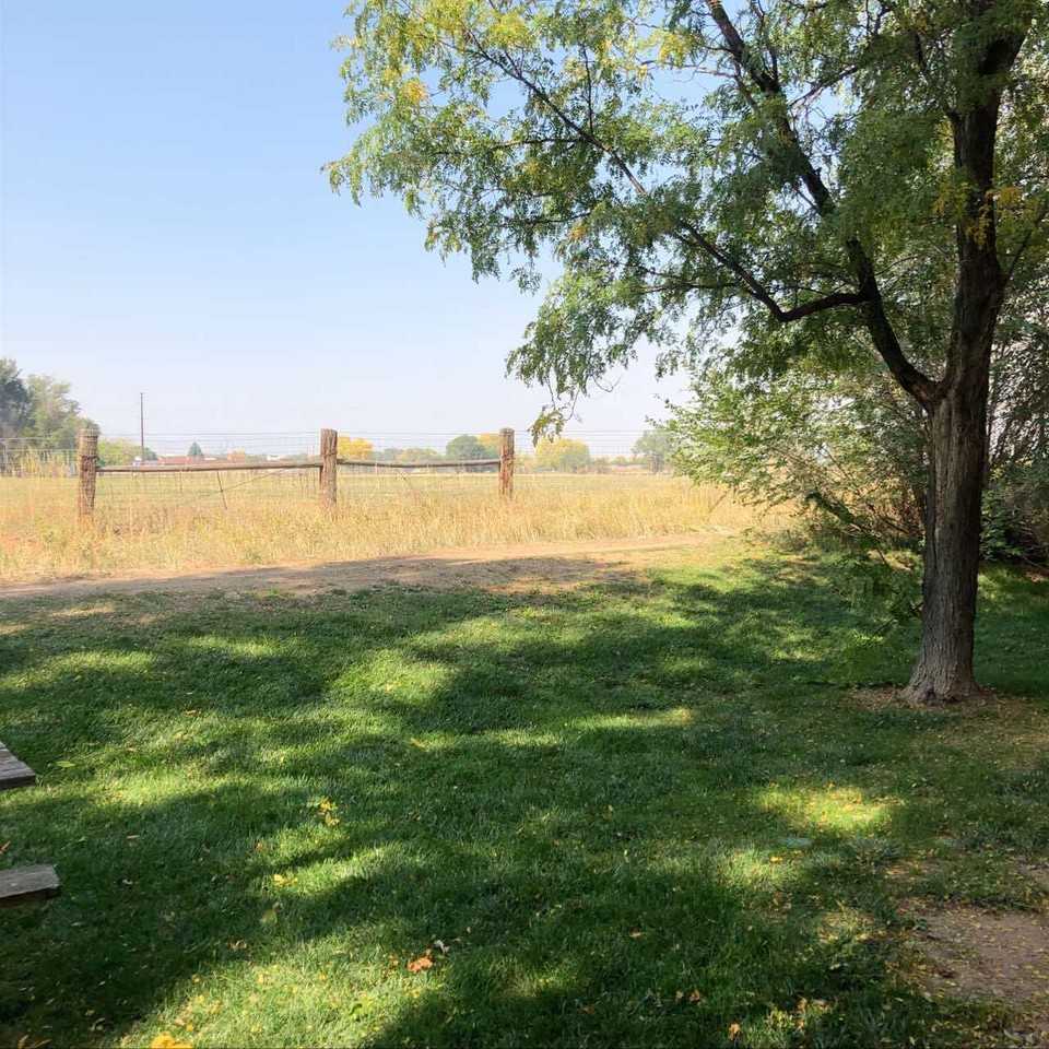 801 Aztec Dr #B - Photo 2 of 17