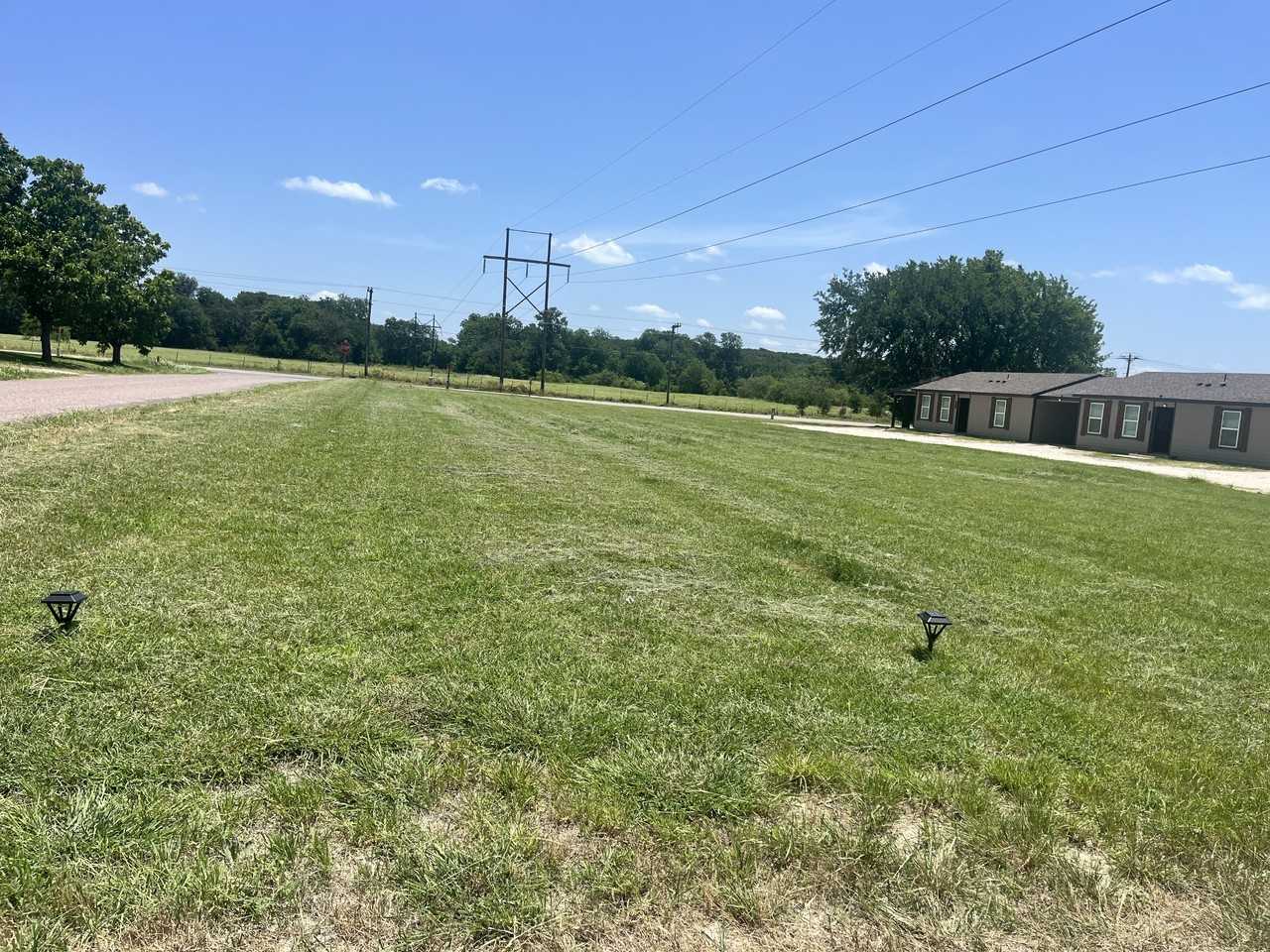 182 1452 - Photo 3 of 35