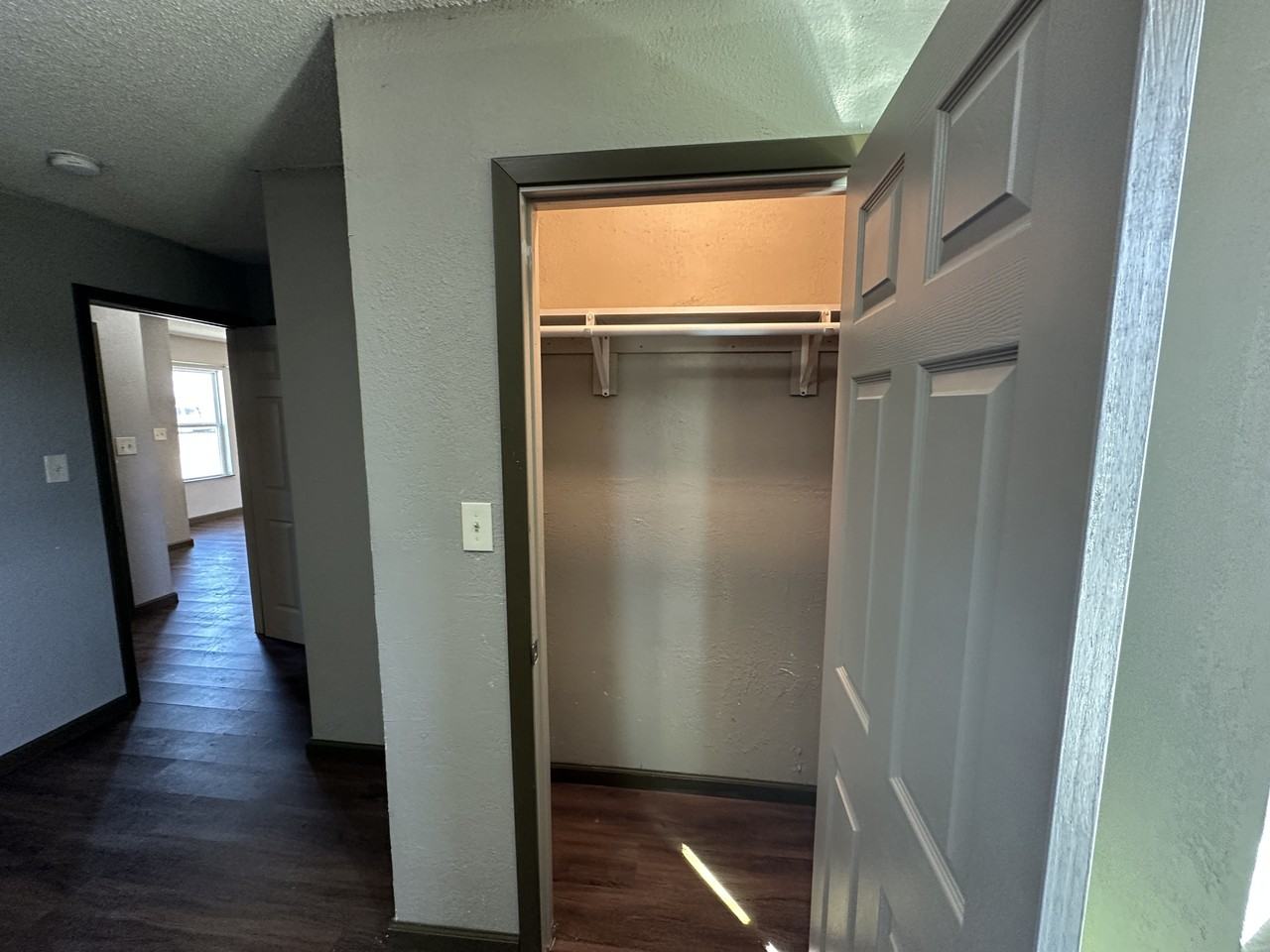 182 1452 - Photo 5 of 35