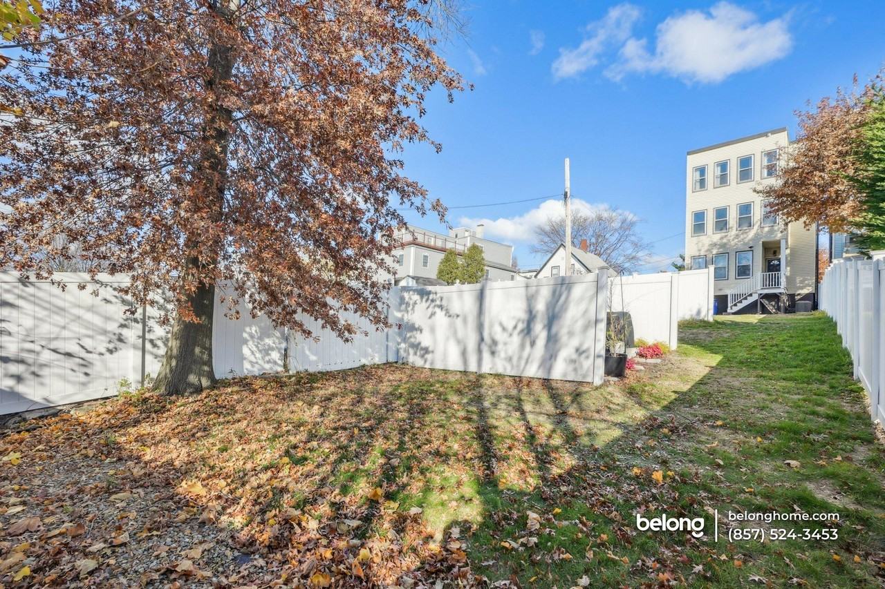 77 Byron St #2 - Photo 6 of 18