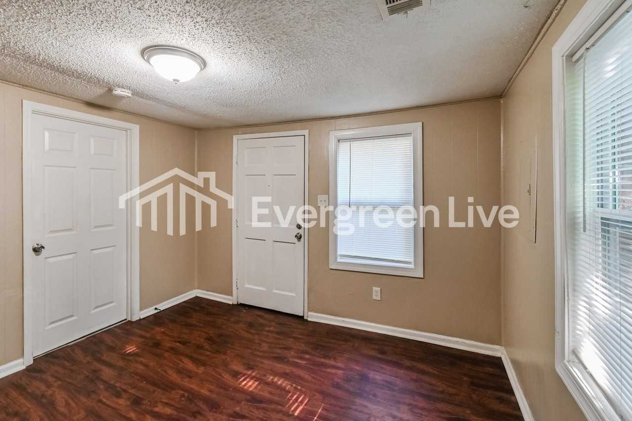 375 George Road - Photo 4 of 16