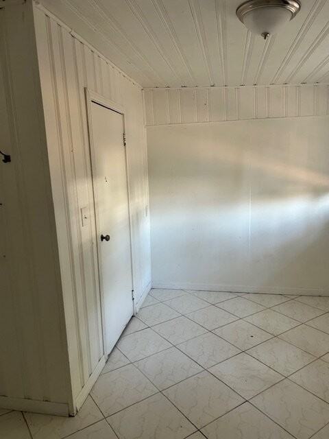 6511 49th Ave N - Photo 5 of 8