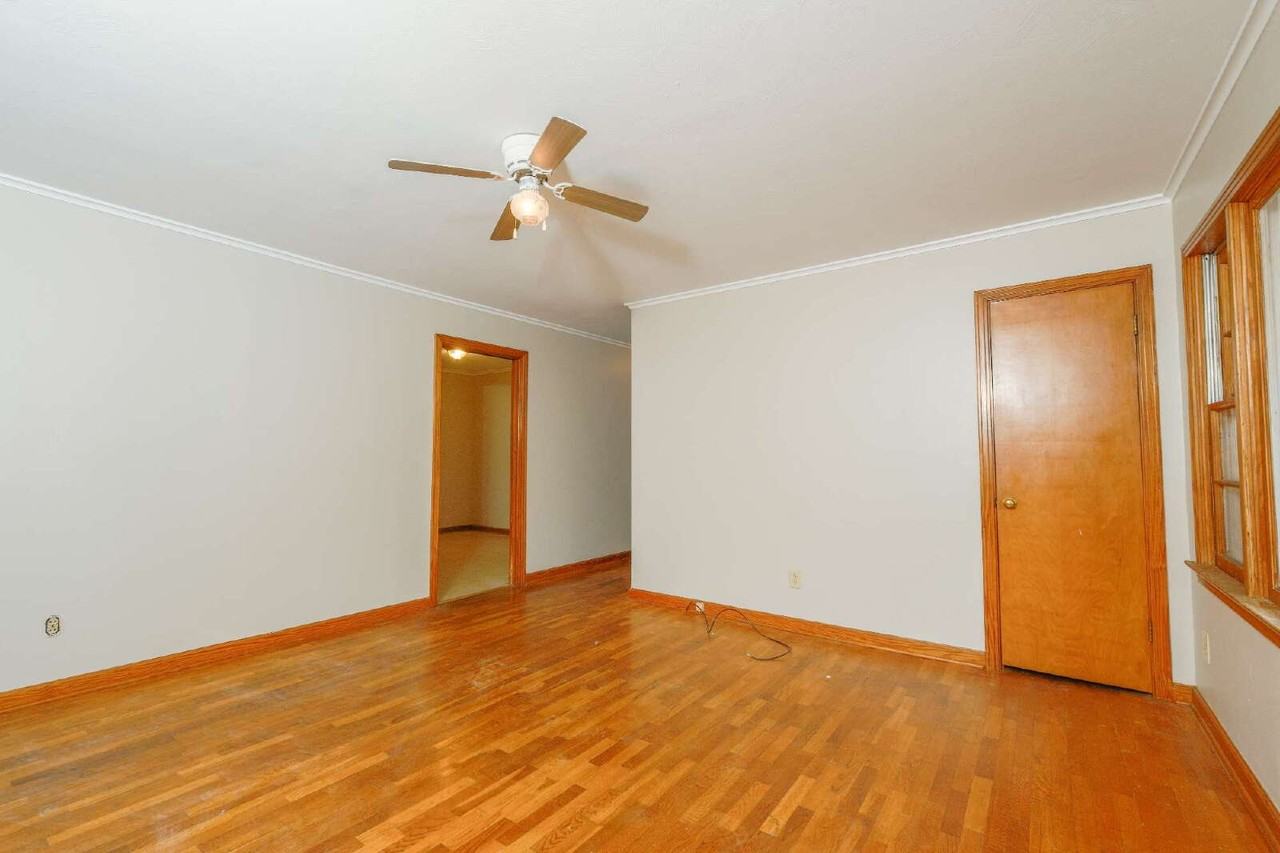 146 Fairview Drive - Photo 3 of 15