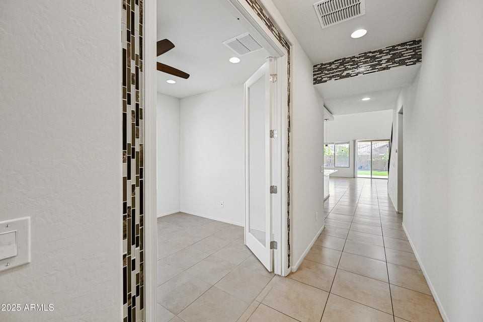 9561 West Weeping Willow Road - Photo 2 of 35