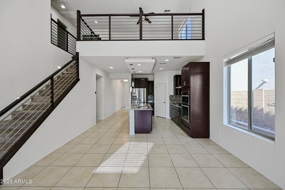 9561 West Weeping Willow Road - Photo 6 of 35