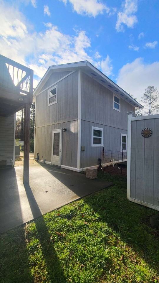 53 Black Rd Ne Unit C - Photo 2 of 10