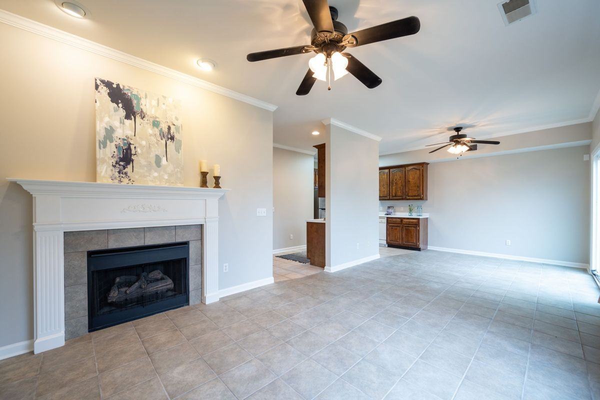 1925 Rosebrook Drive - Photo 2 of 19