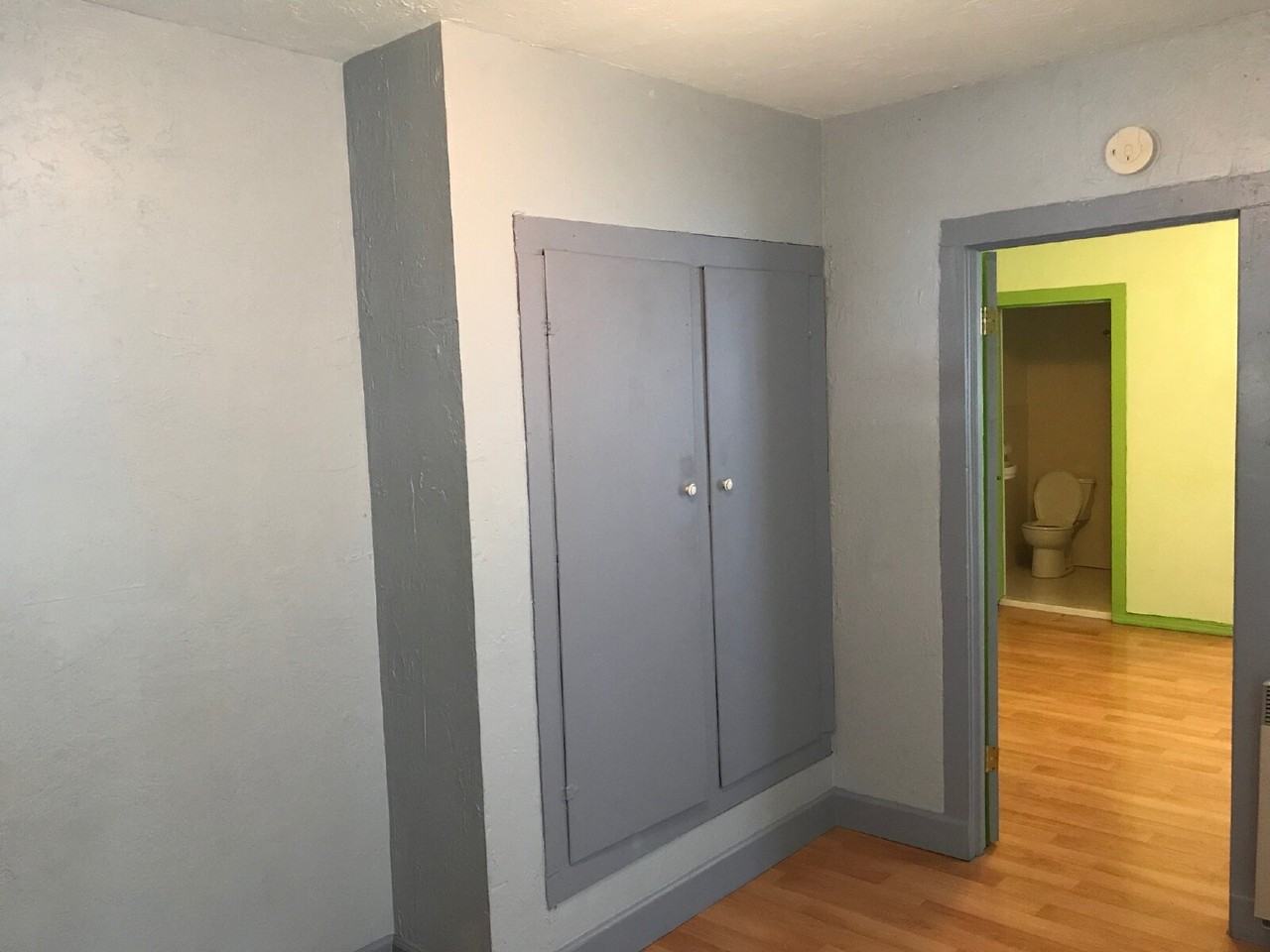 1032 W 3rd Ave - Photo 6 of 7