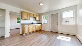 7 Island Avenue #C - Photo 1 of 1