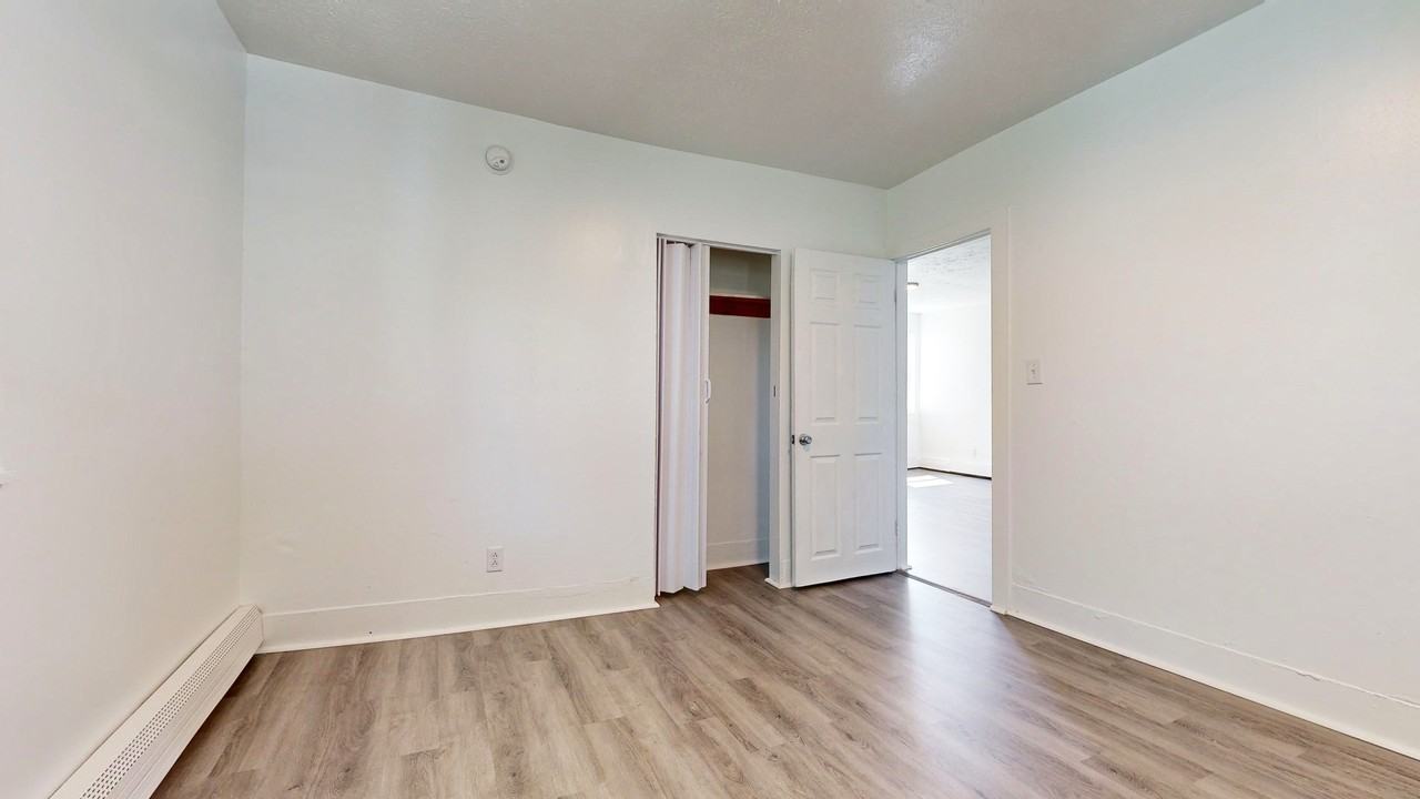 7 Island Ave #C - Photo 4 of 22