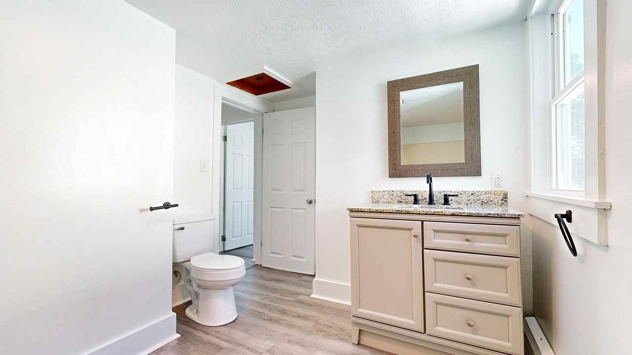 7 Island Ave #C - Photo 6 of 22