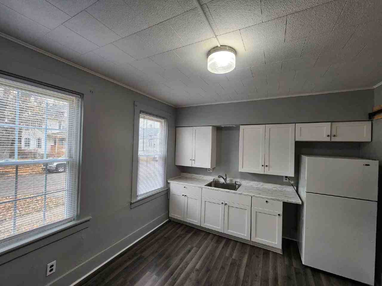 53 Olcott St - Photo 7 of 14