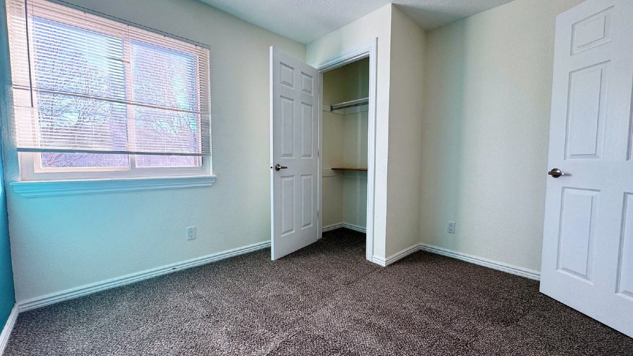 980 S Dawson Way - Photo 6 of 16