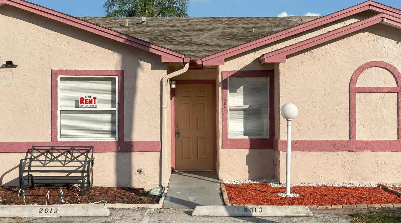 2013 Mary St #TH - Photo 2 of 23