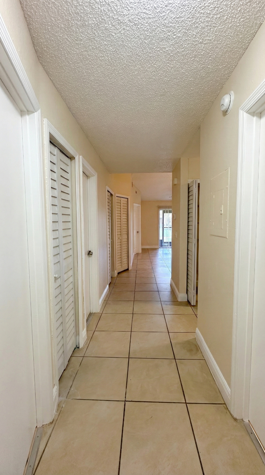 2013 Mary St #TH - Photo 4 of 23