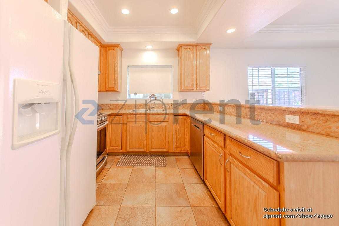 1360 S White Ave - Photo 7 of 27