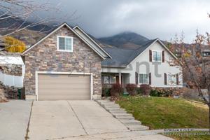 featured image of 10326 North Avondale Drive