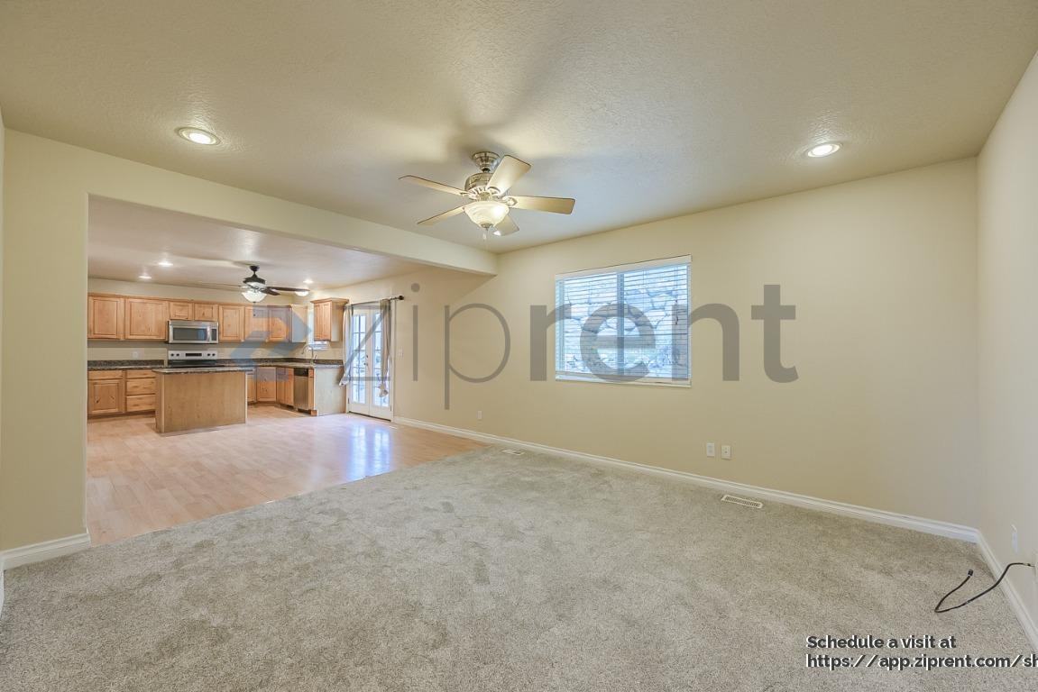10326 Avondale Dr - Photo 7 of 25