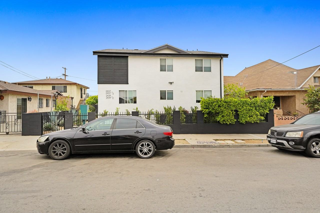 2437 1/2 Malabar St - Photo 4 of 28