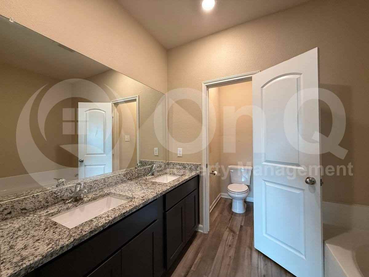 1715 Cotton Blossom Ln - Photo 2 of 10