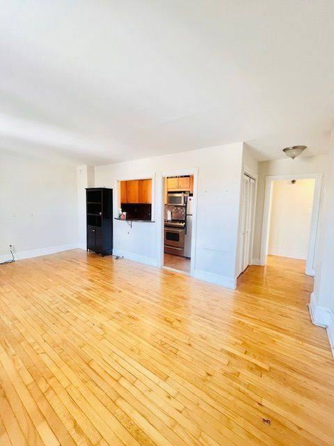 100820 Spruce St #61 - Photo 3 of 10