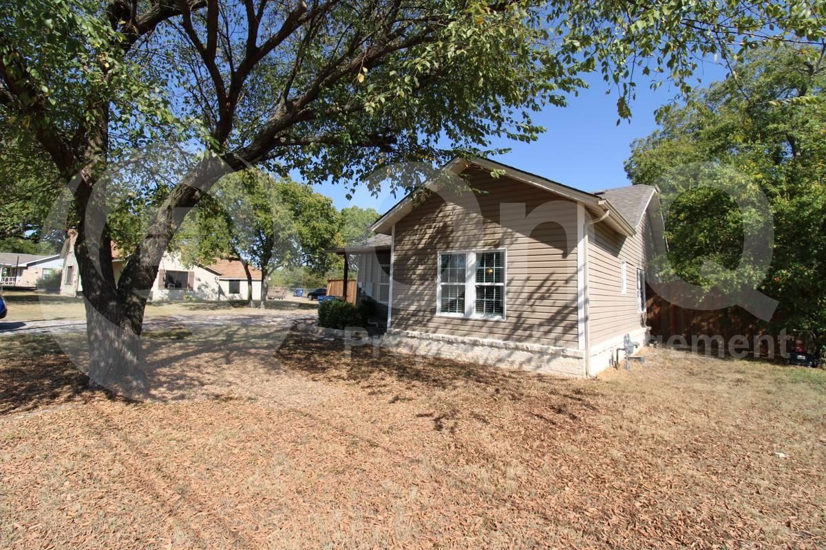 3108 Santa Fe St - Photo 3 of 10