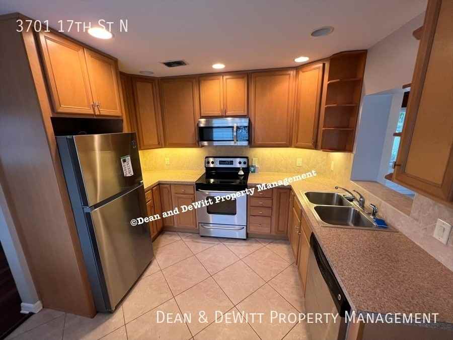 3701 17th Street North - Photo 3 of 16