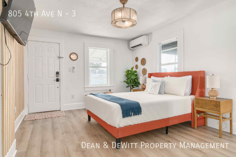 805 4th Avenue North #3 - Photo 3 of 11