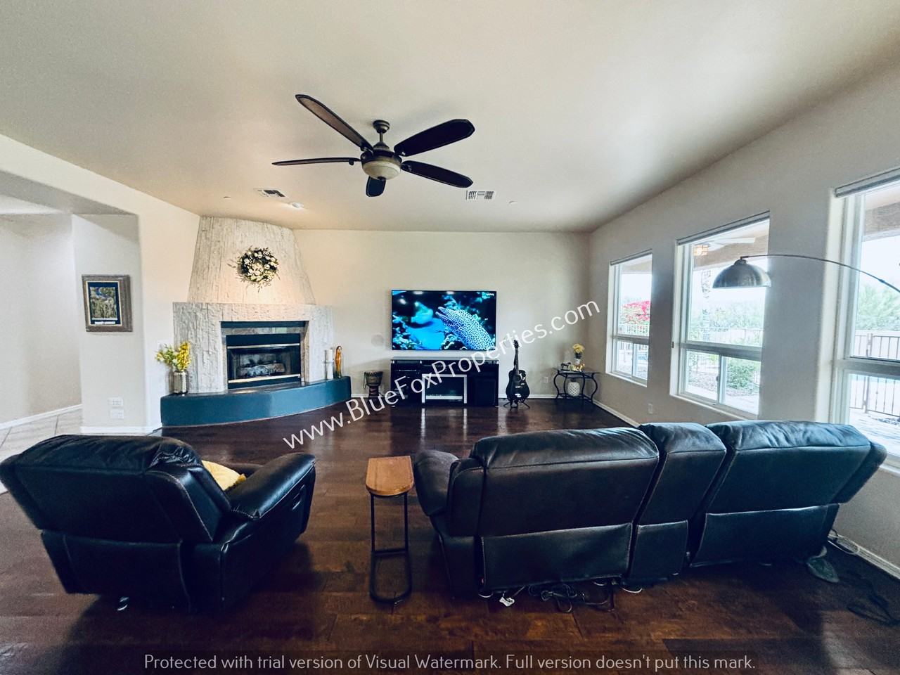 732 West Burntwater Drive - Photo 4 of 26