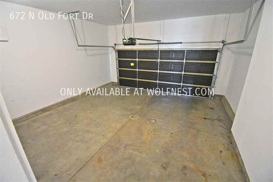 672 N Old Fort Dr - Photo 5 of 34