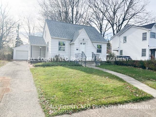 19330 Meredith Ave - Photo 2 of 16