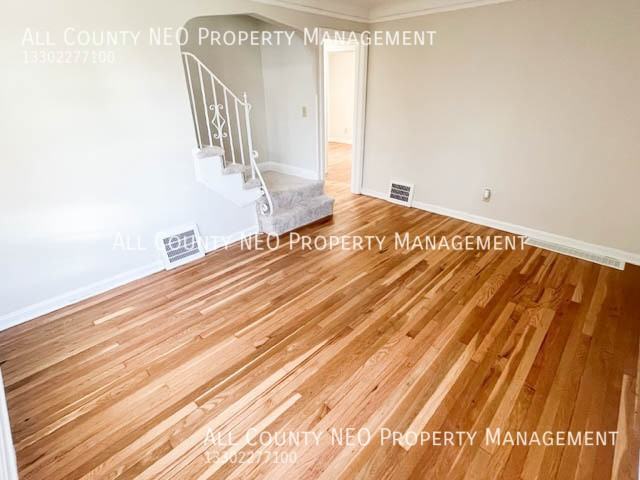 19330 Meredith Ave - Photo 3 of 16