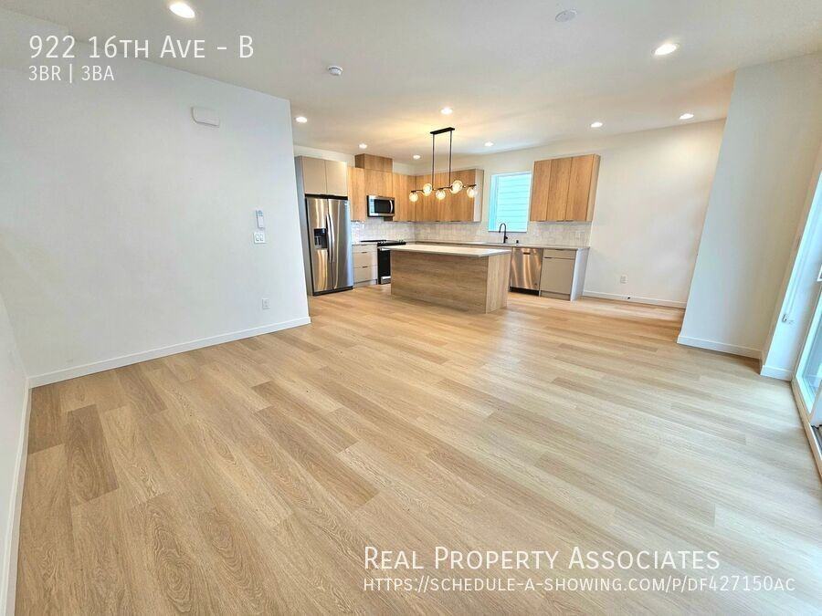 922 16th Ave #B - Photo 5 of 48