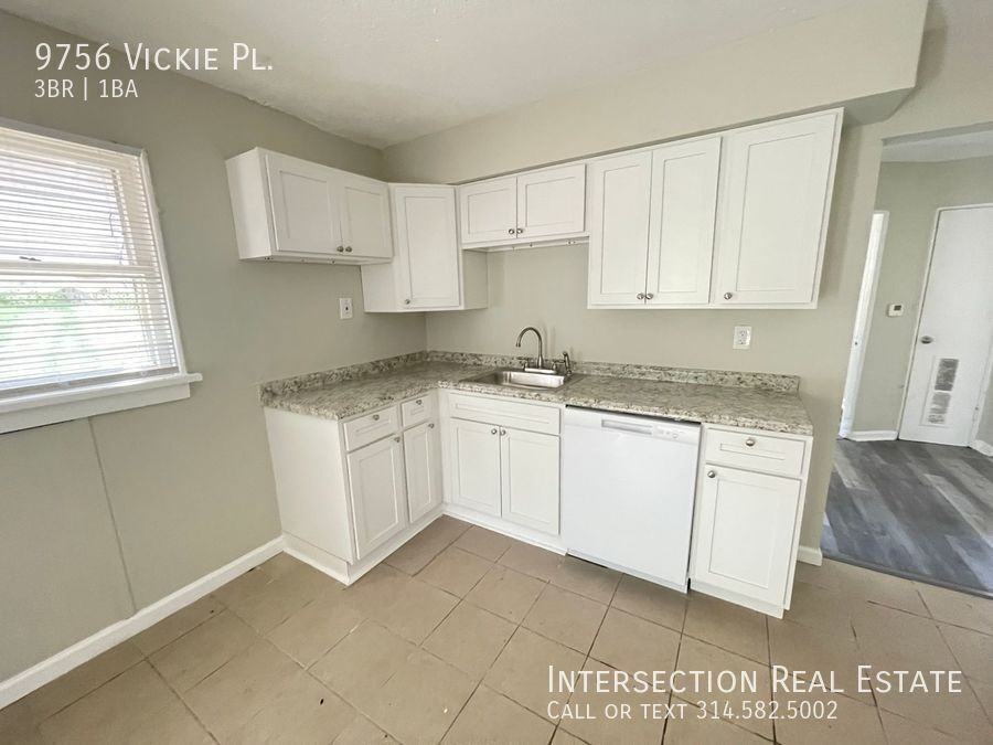 9756 Vickie Place - Photo 7 of 12