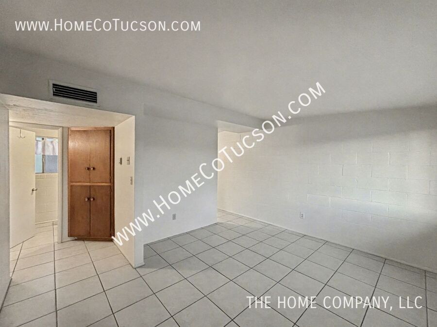 1601 E Copper St - Photo 7 of 20