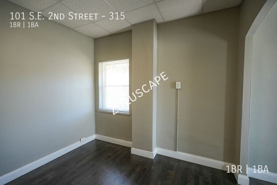 101 Southeast Second Street #315 - Photo 4 of 9