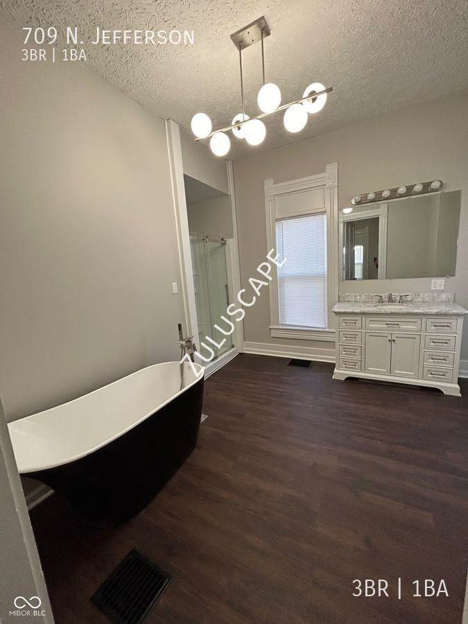 709 North Jefferson Street - Photo 6 of 10