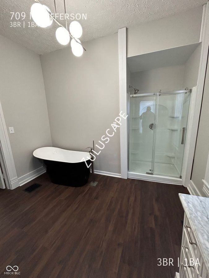 709 North Jefferson Street - Photo 7 of 10