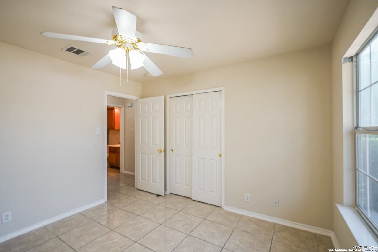 7703 Wexford Sq - Photo 7 of 21