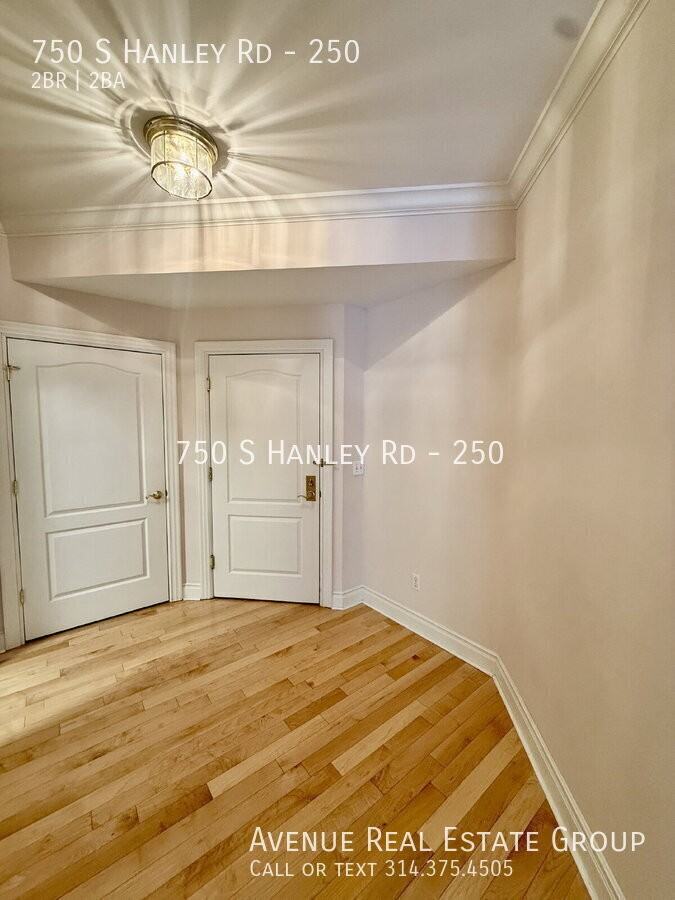 750 S Hanley Rd #250 - Photo 4 of 18