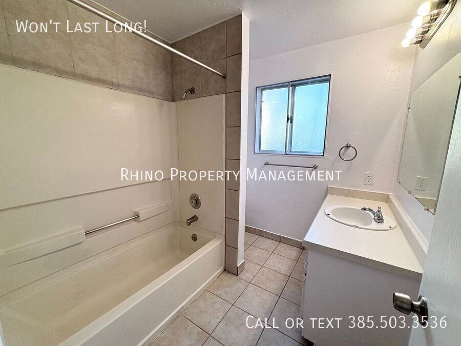 463 N 1465 W #B - Photo 5 of 9