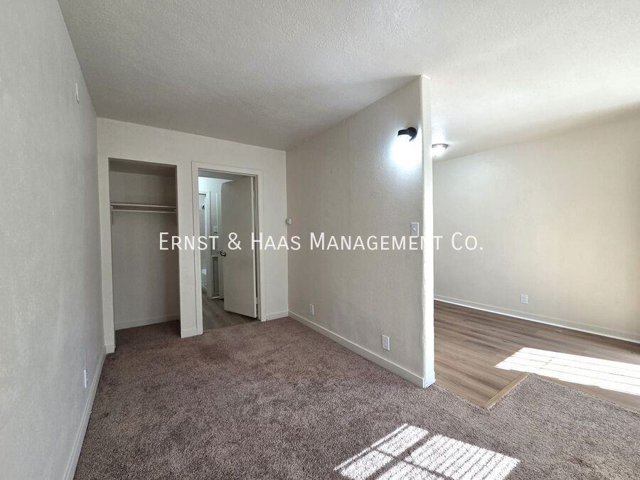 2035 Pine Ave #10 - Photo 4 of 11